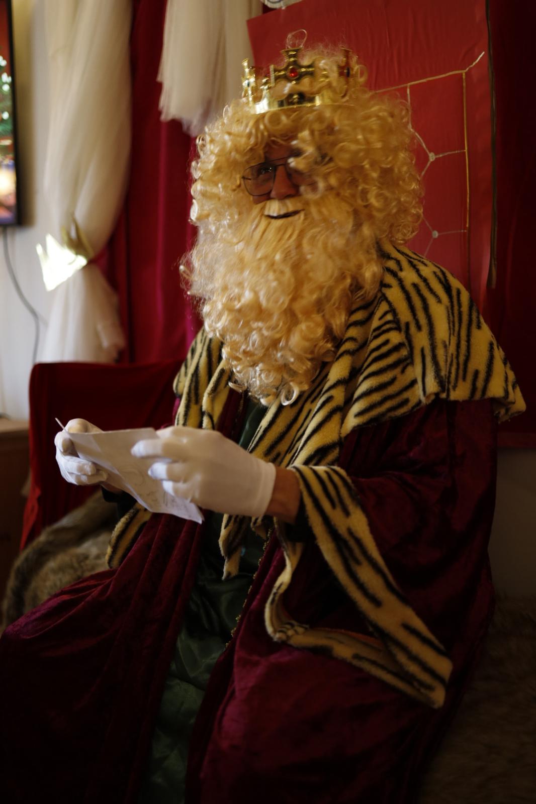 "Arribada de Sa Majestat l’Emissari dels Reis Mags de l’Orient a Can Carbonell"