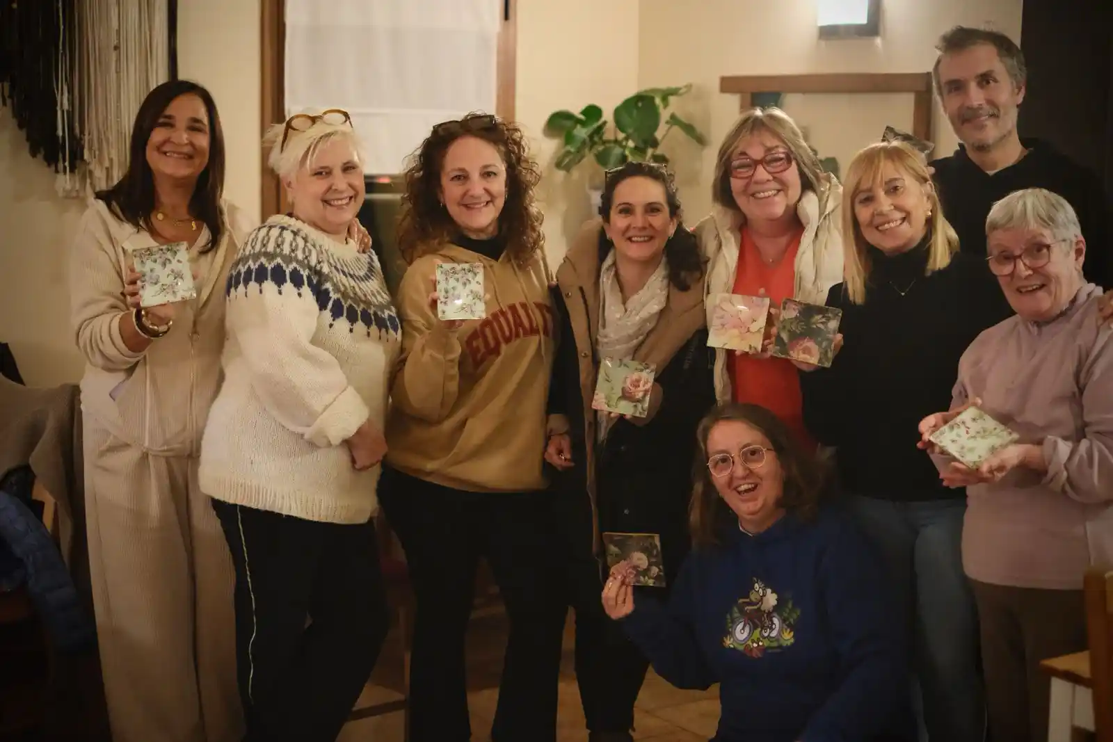 "Taller de decoupage a la zona esportiva"